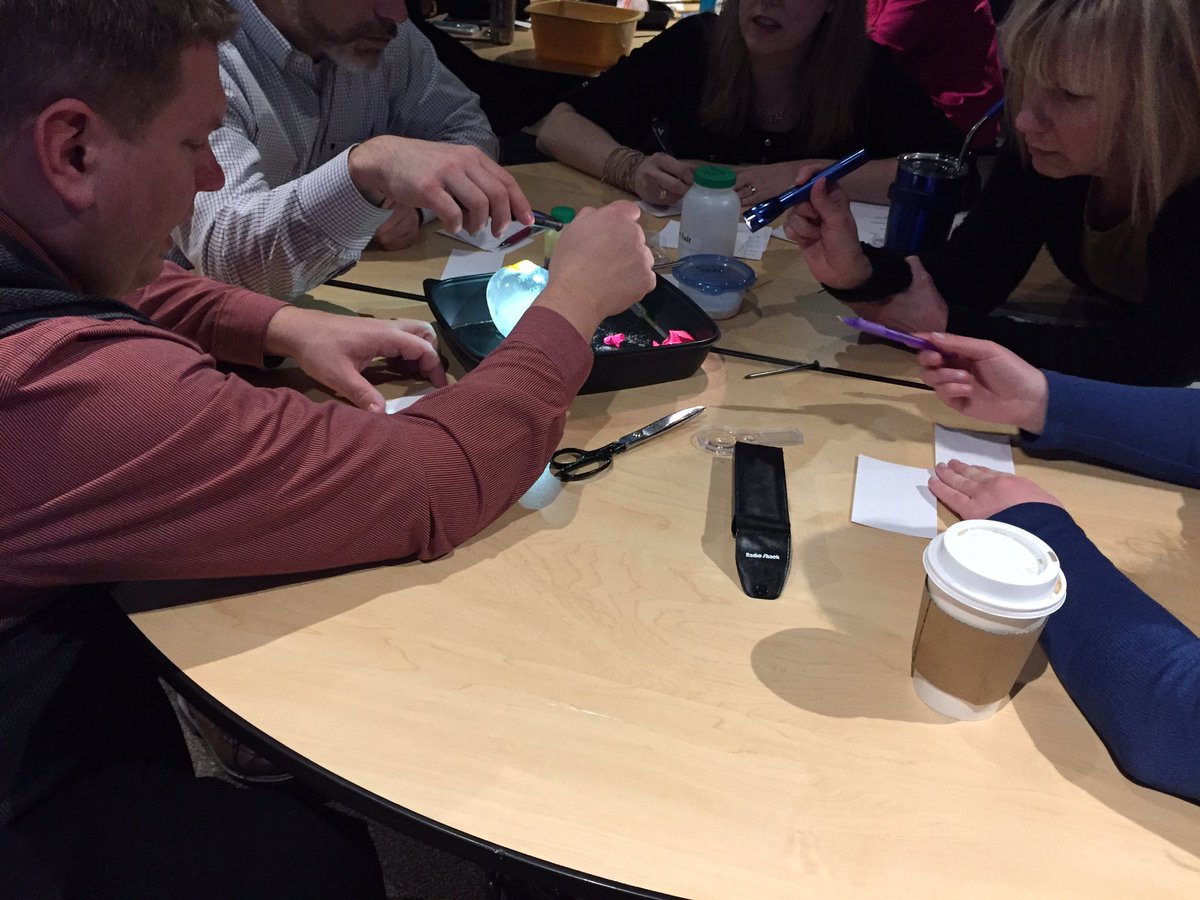 IU20AstDirCurr2's tweet photo. Inquiry based learning with ice balloon activity at Da Vinci Science Center! #STEM @ColonialIU20 @CLIU21 https://t.co/mluCA2mA3N