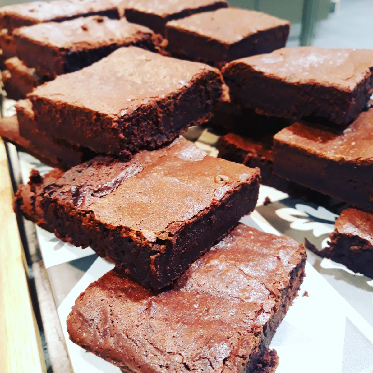 Beetroot brownies for a nutritional start to the day! #proudtobegre #teamlondon <a href="/uniofgreenwich/">Uni of Greenwich</a> <a href="/BaxterStorey/">BaxterStorey</a>