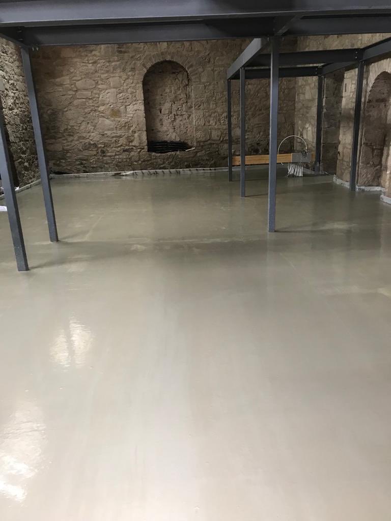 Stirling Distillery (@stirlinggin) on Twitter photo From no floor to new floor! #stirlingdistillery #stirling From no floor to new floor! #stirlingdistillery #stirling