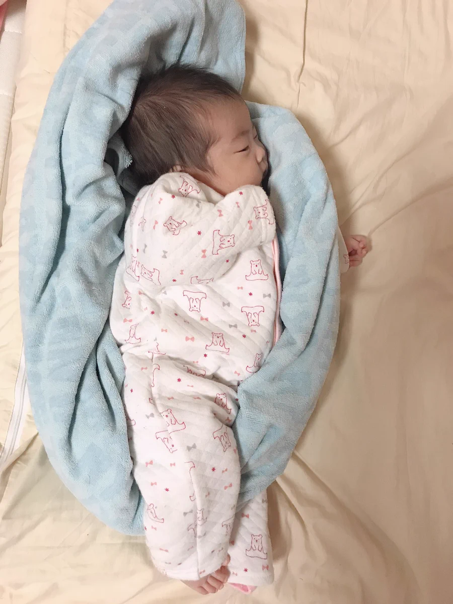赤ちゃんの新しい寝かしつけの方法！！苦労している人に試してほしい！