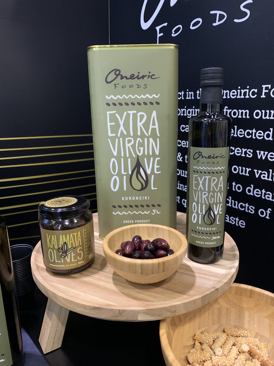 LoukakosEstate's tweet image. Calling all olive &amp;amp; olive oil lovers!! It’s the final day of @IFE_Event so don’t miss the chance to stop by stand S4408 and try some wonderful EVOO and olives #LoukakosEstate #IFE19 #OneiricFoods #Olives #EVOO