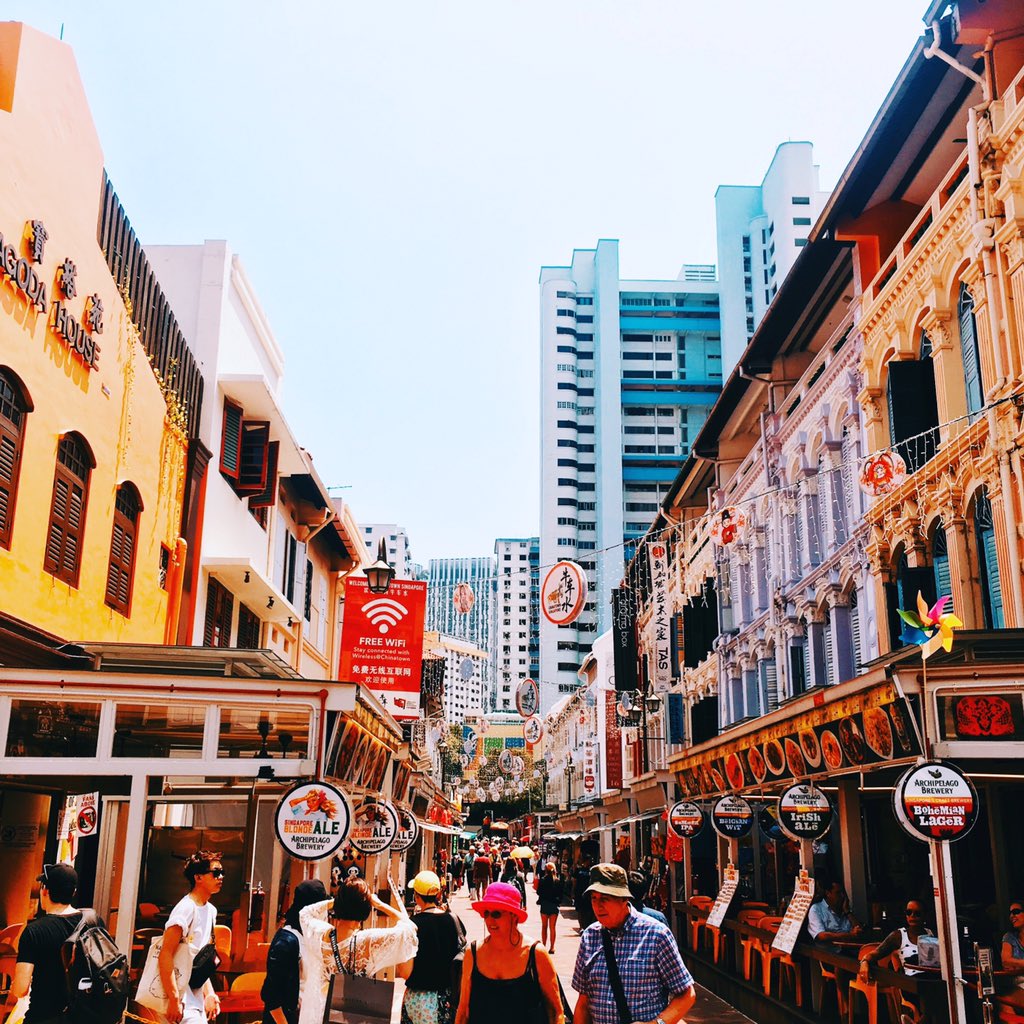 #singapore #singapore🇸🇬 #singaporetrip #chinatown #chinatownsingapore #wonderful_places #photooftheday #traveladdict #traveller #travelblogger #travel #globetrotter #wanderlust #travelblog #explore #exploretheworld #neverstoptravelling #roamtheplanet #photography #travelbug