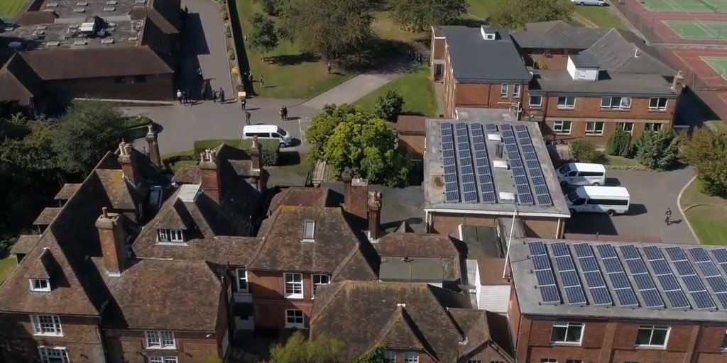 SIMSIndependent's tweet image. What does a #successfulschool look like? How do you drive #change to achieve this? Over 13 yrs @HMCExecDirector Mike Buchanan did this at Ashford School &amp;amp; is now an #i25awards finalist. Watch capita-sims.co.uk/i25awards/19 to replicate. @HMC_Org @UnitedLearning @andrewiex @AshfordSchool