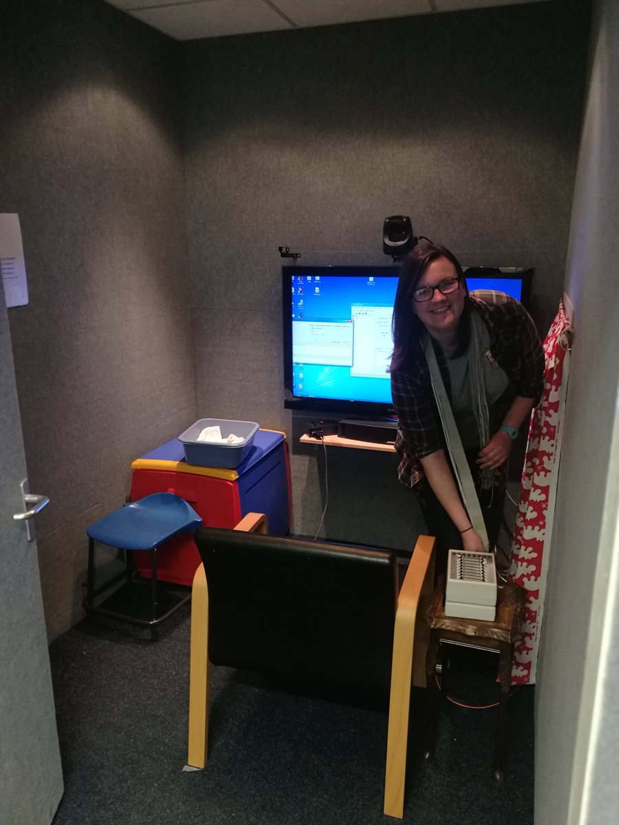 CaitlinORiordan's tweet photo. The past few weeks have been busy - with recruitment presentations and lots of testing! #eeg #biosemi #PhD https://t.co/i42qpvlUkS