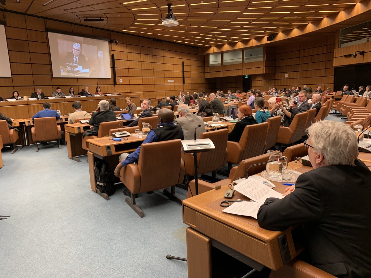 UNODC's tweet photo. NGO representatives of @IDPCnet, Dalgarno Institute @NOBrainer_drugs, društvo AREAL (member of @euronpud),  @ProyectoHombre_,@AutourLa, @learnaboutsam, @slumchildfound, @FAAATnet, @NGO_ICEERS, #FORUT&amp; @IOGTInt engage in discussion w/ @YuryFedotov &amp; #UNODC representatives
#CND2019 https://t.co/BfoB45kxbP