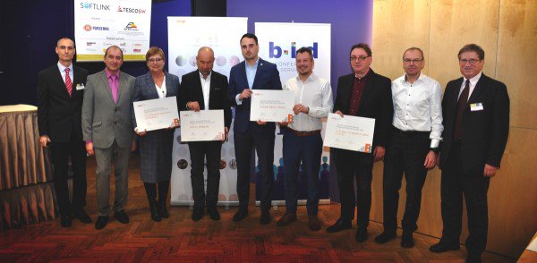 PerfectplacesCz's tweet photo. Titul nejlepší energeticky úsporný projekt řešený metodou #EPC získala příbramská radnice! Na 2. místě se umístil projekt @Smart_Prague od @ict_operator a 3. příčku obsadila AVU v @PrahaEU: https://t.co/yFyKsq7I1f https://t.co/hlVJI6xkf4