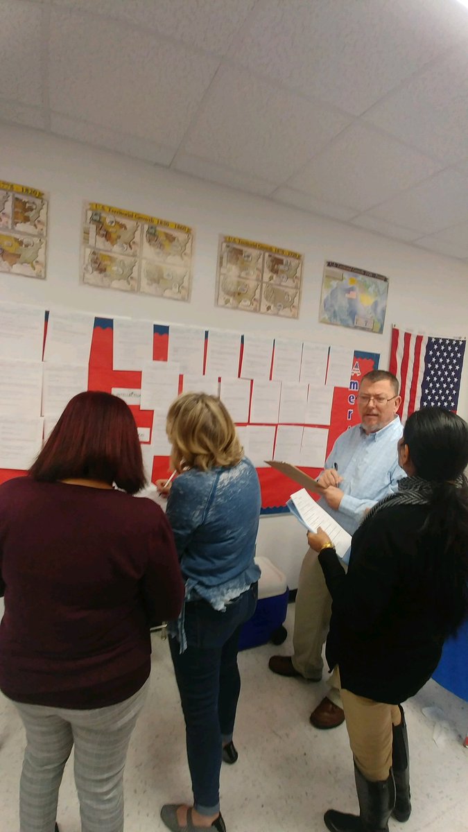 4MsDeanCrawford's tweet photo. @ChallengeECHS Teachers wrap up their 5th Cycle of Instructional Rounds with Results and Reflection. @MrPabloVictor @MrsBeaRoberson @MJH0726 @trmill37 @TeamHISD #CECHS❤️ https://t.co/Ue8FSaCXaN