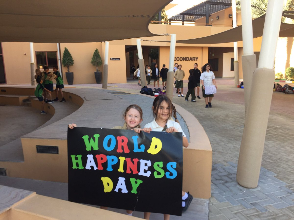 rolaghadban's tweet image. It was amazing sharing #WorldHappinessDay today with the whole school! So many #smiles and #positive messages shared with many holding their #happy signs proudly! @GCSdubai @MrJamiePlunkett #bestdayever #gratitude #compassion @JillShadboltGCS