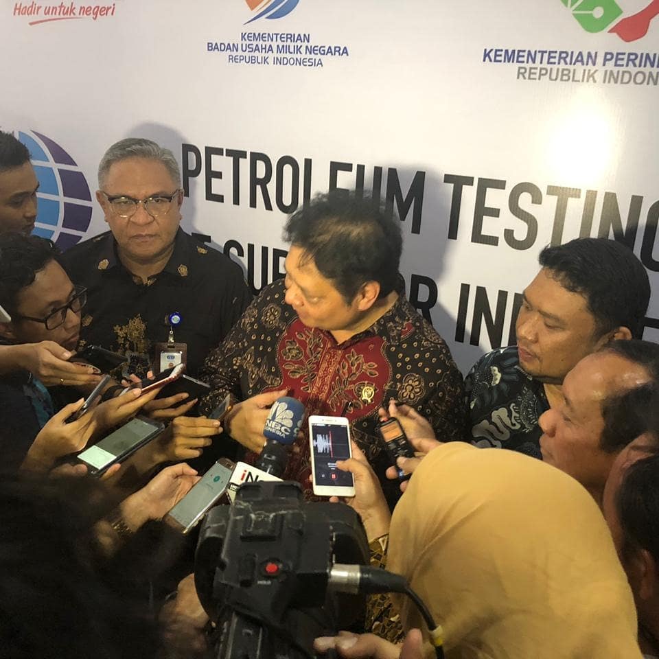 ilhamperman4's tweet photo. Mendampingi Ketum Partai Golkar yg juga Menteri Perindustrian RI dlm Peresmian Lab. Pelumas PT. Surveyor Indonesia dan Kegiatan CSR Sentul - Bogor. 

Dalam kesempatan tersebut, Kades Leuwi Nutug menyampaikan aspirasi mengenai masih banyaknya masyarakat yg belum mendapatkan PKH. https://t.co/sLmROn5Z73