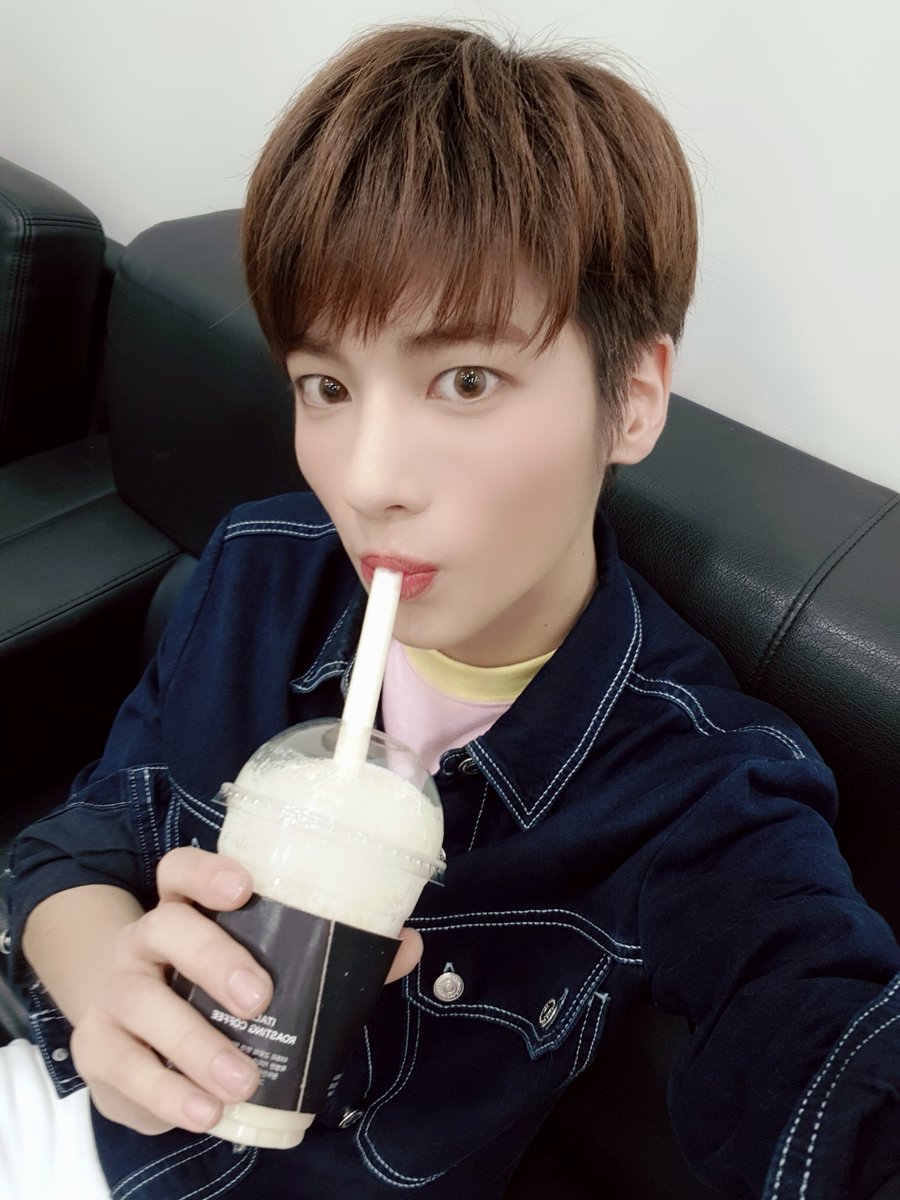 TXT_members tweet picture