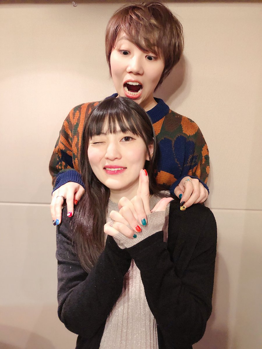 公式 天華百剣 斬 隊長さんっ 水曜時といえばっ ざんラヂ ゲストは長篠一文字役の東内マリ子さんですっ なんだかいつもとは違った新商品開発のようですが それにお二人のこの写真は 天華百剣 T Co Quzed1vcxk T Co