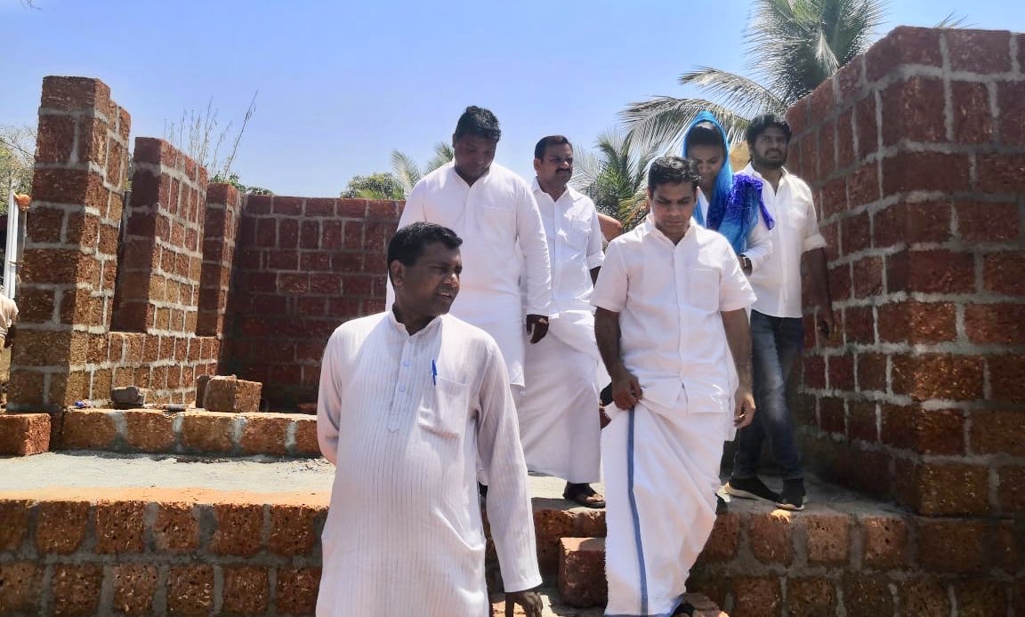 AdvJebiMather's tweet photo. Best Wishes to Ernakulam UDF Candidate @HibiEden at his election committee office inauguration today. The other day in Kasargod alongwith @IYC National Leadership visited house being built by him for #Kripesh family. May his goodness make him reach greater heights. https://t.co/YicG3BsSuT