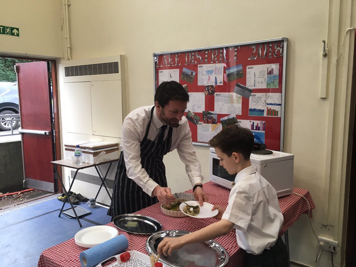 Un autre jour, un autre evenement #SCCLufeSkills Le cafe Francais bat son plein et une odeur d’ail et de doux sons de Prep 6 passe au travers de la Prep #SCCLifeConfident