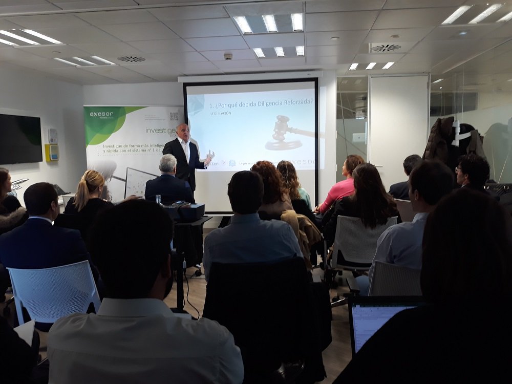 axesor's tweet photo. Hoy en el Taller de Diligencia Reforzada, organizado por @complianzen y @axesor, desvelaremos la importancia de la tecnología en el #cumplimientonormativo. #Madrid #complianzen https://t.co/OXQwOLFD1k