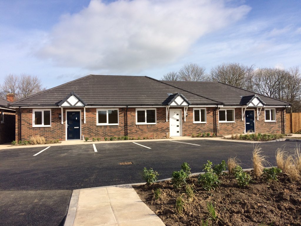 AndyKitson1's tweet photo. Darlington Lane Contract handed over to our client @NorthStarHG this week. Some of the residents have been calling into the site office. Great to see their reaction when they return to let us know one of the properties will become their new home. https://t.co/gc0FKIuCWD