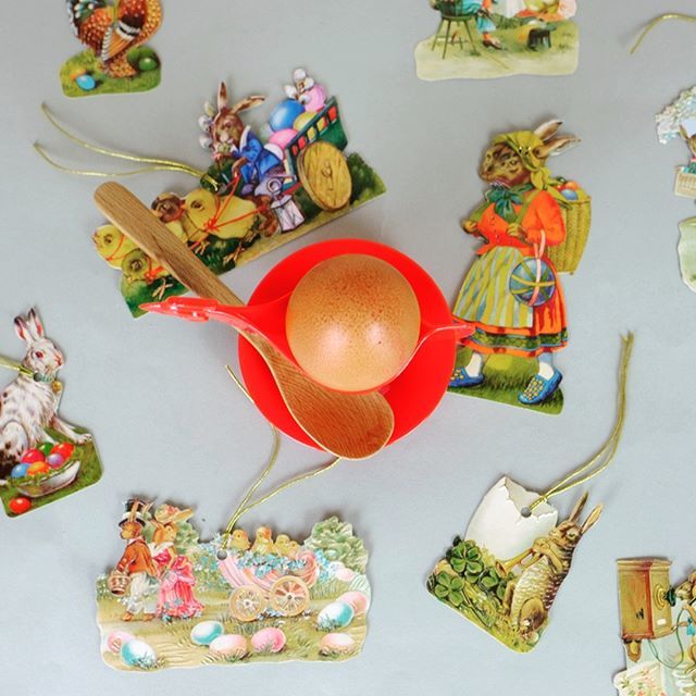 summer_made's tweet photo. Preparing for easter 🥚🥚🐣 〰️ Original DDR egg cup and Gift tag use for any decorations 🐇 Made in Germany🇩🇪
•
•
•
#summeryoureverydaylife #lifestyleblogger #mamablogger #mamablogger_at #mamablogger_de #momblogger #gifttags #giftwrapping #giftideas #geschenkideen #instahom… https://t.co/WkbGI8ZcRg