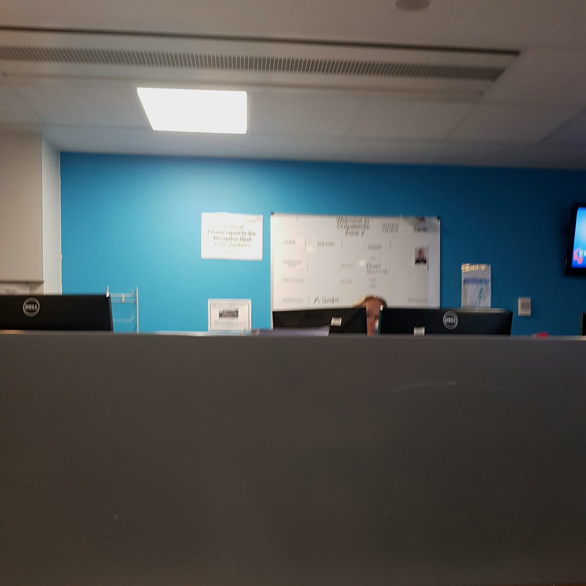 Waiting for check on the old hip. It's pretty boring 💤 #brokenhip