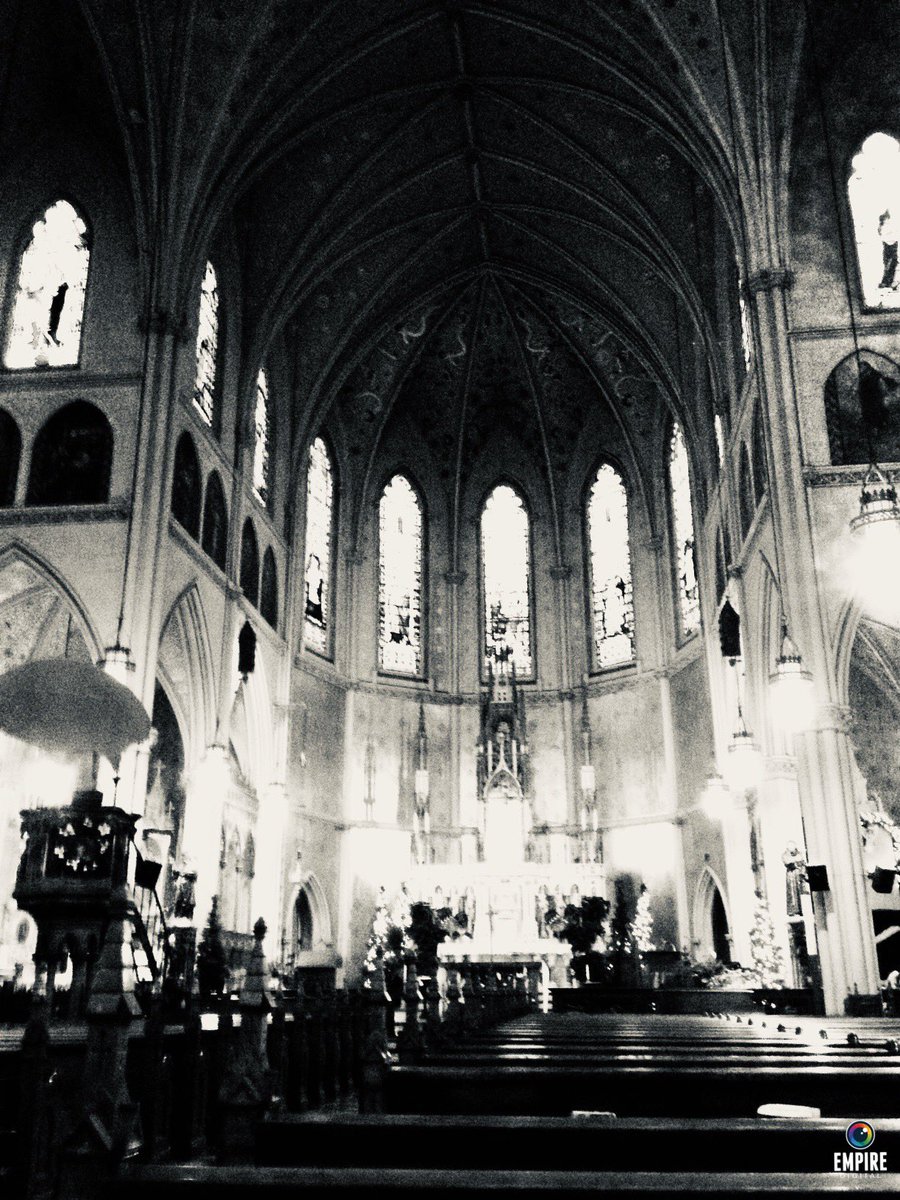 EMPIRExDIGITAL's tweet photo. Altar to the Afterlife
#Detroit #DetroitChurches #ChurchesofDetroit #Churches #urbanphotography #architecturephotography https://t.co/IvNhYPvgiw