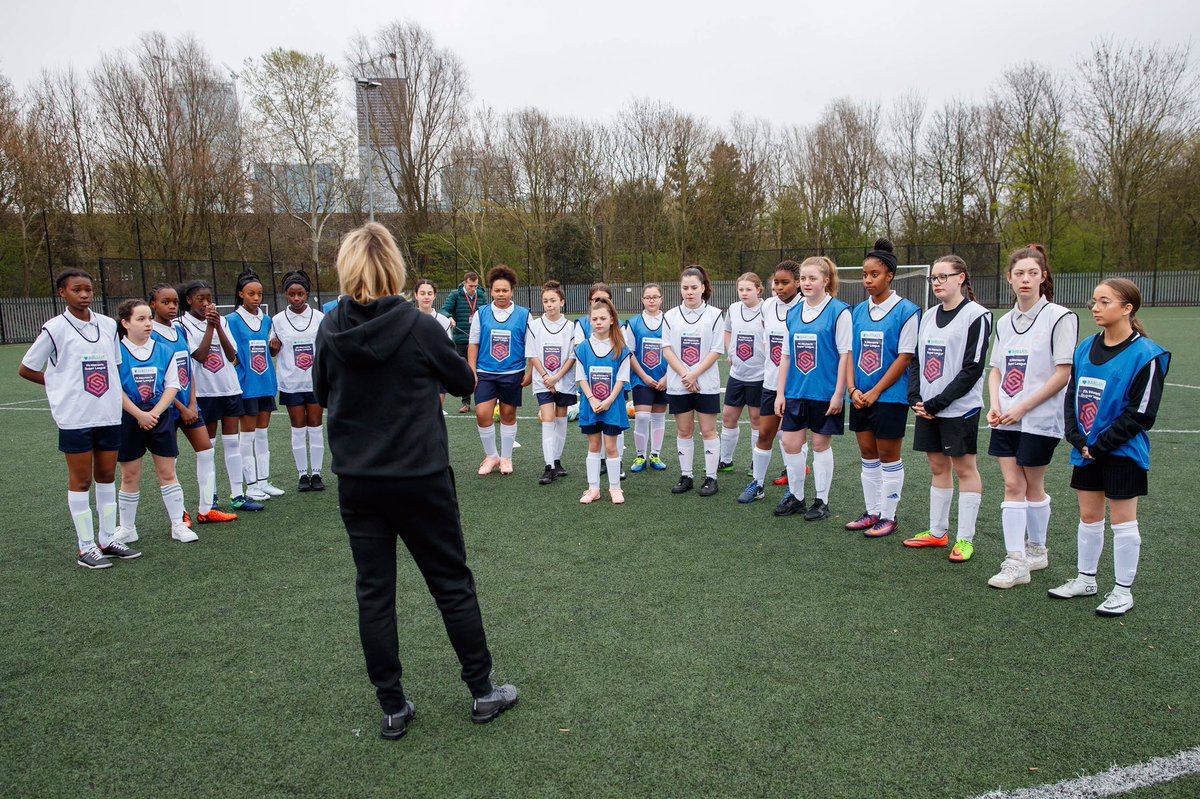 Kelly Smith MBE OLY tweet media
