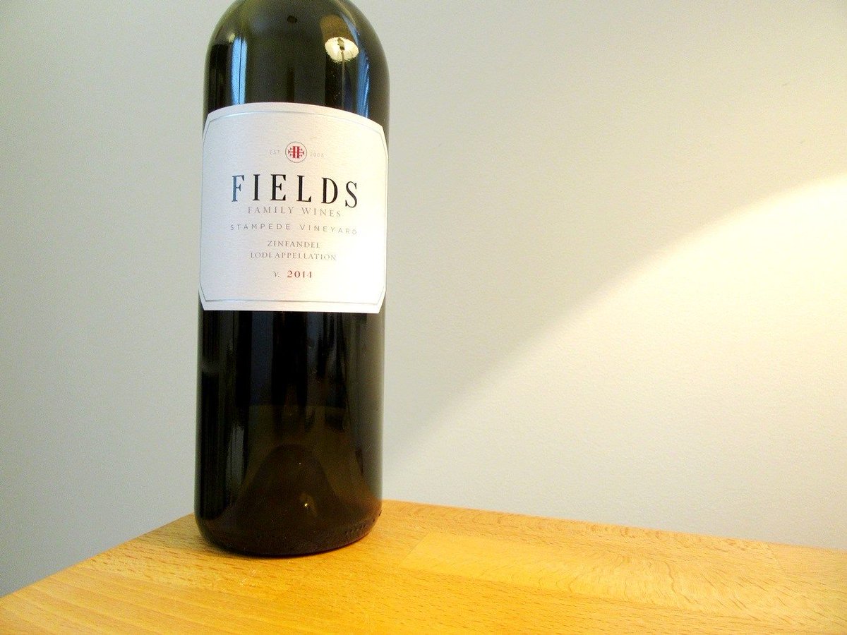 winecasualHQ's tweet photo. Fields Family Wines Zinfandel 2014 – An Elegant Zinfandel with Welcome Constraint &amp; Complexity. 93 Points. https://t.co/wfBW8R2il0 #RedZinfandel #Zinfandel #LodiWine @fieldsfamwines @Lodi_Wine https://t.co/n0u0jUkIiS