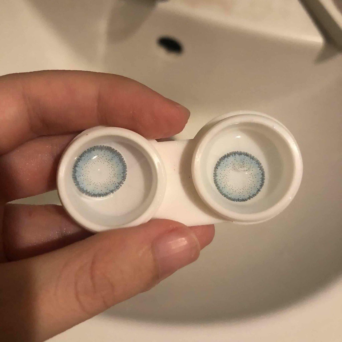 Kallayanin_Shop's tweet photo. Kitty Kawaii Contactlens คิตตี้คาวาอิ สีฟ้าก็ปังสุด 💙
เป็นสีฟ้าเด้ออ .. หลายคนนึกว่าสีเทา
แต่มันเป็นสีฟ้าที่ใส่แล้วสวยมากไม่หลอกเกินแต่งตา
นิดนึงโอเคเลย 😚

#คอนแทคเลนส์เกาหลี #คอนแทคเลนส์ #คอนแทคเลนส์สายตา #howtobeauty #howtoperfect #ของมันต้องมี #พร้อมส่ง #ถูกบอกต่อ #ถูกและดี https://t.co/mN4evM7YnT