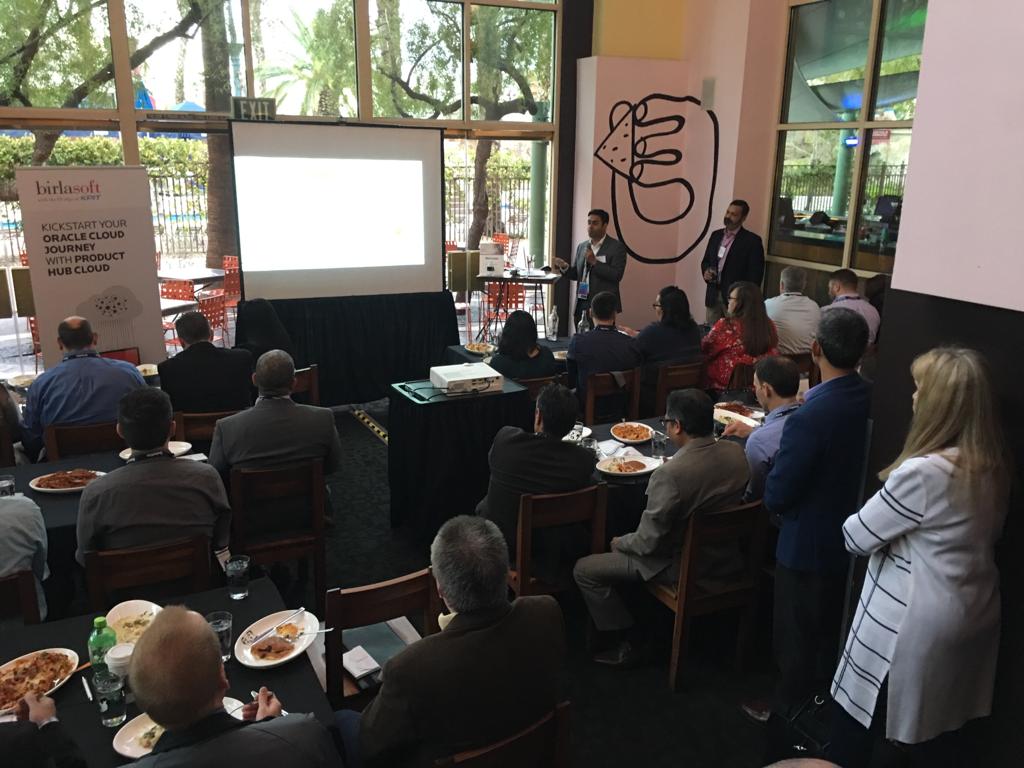 birlasoft's tweet photo. An early morning #breakfast session! Sure a lot of you like 'em. 😋 Learning with a slice of toast by your side. 👍 #OracleMBX  A session on how to Kick-start your #OracleCloud journey with #OraclePDH #productdatahub by Mayank Gupta! #eventinghour @QuestUserGroup @work4mine ✔️ https://t.co/CNrLnu7v2B