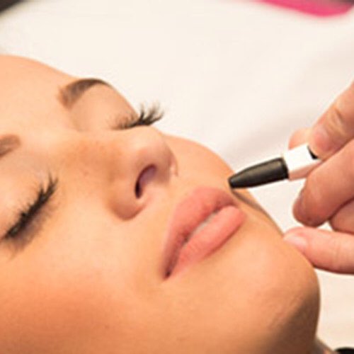 LBBeautySpa's tweet photo. Did you know we do Electrolysis?!! @LBBeautySpa  what is electrolysis?? .... it’s the removal of unwanted hair using a thermal current.. #tenterden #removethoseunwantedhairs https://t.co/43AsLER2EM