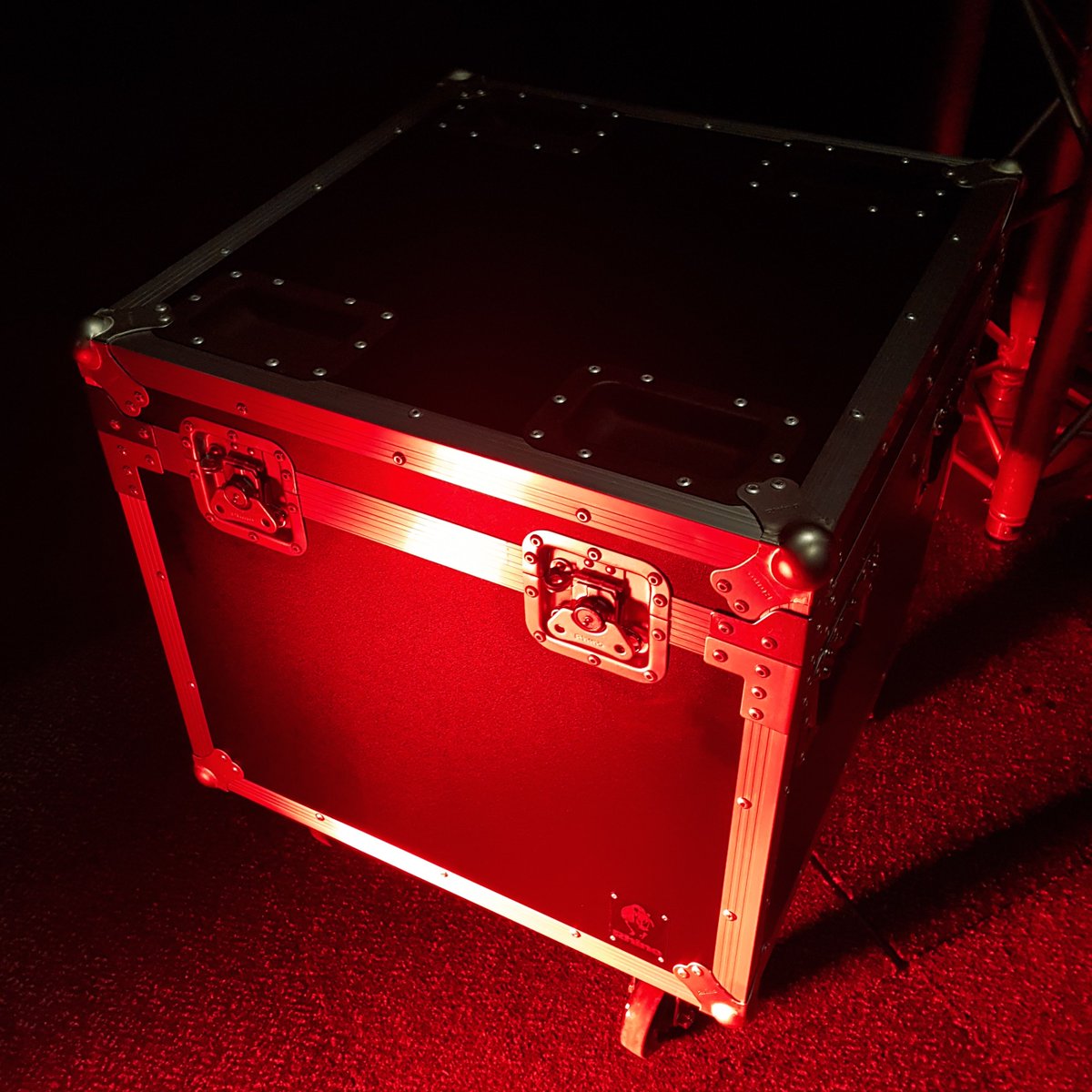 ImpactProducts_'s tweet photo. One more beautiful and practical @RhinoProducts Case. Small Roll Cab Case (J30700)is great, if you are looking for a small but compact case to store your goods.  
Call us on 01604664571 or email sales@impact-products.co.uk
#flightcases #cases #storage #rhino https://t.co/hqJvXaPBLw