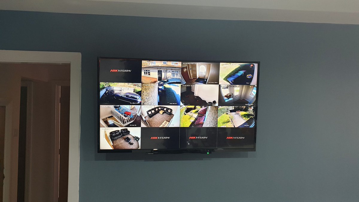 YorksAutomation's tweet photo. Hikvision CCTV system. No wires all hidden. TV setup all hidden. Want more info call 0113 418 2595 on how we can create the perfect system for you with integrated home automation.
#smartinstall #homeautomation #smartsecurity #smartalarm #smartsystems #yorkshireautomation https://t.co/iYkZsWm91f