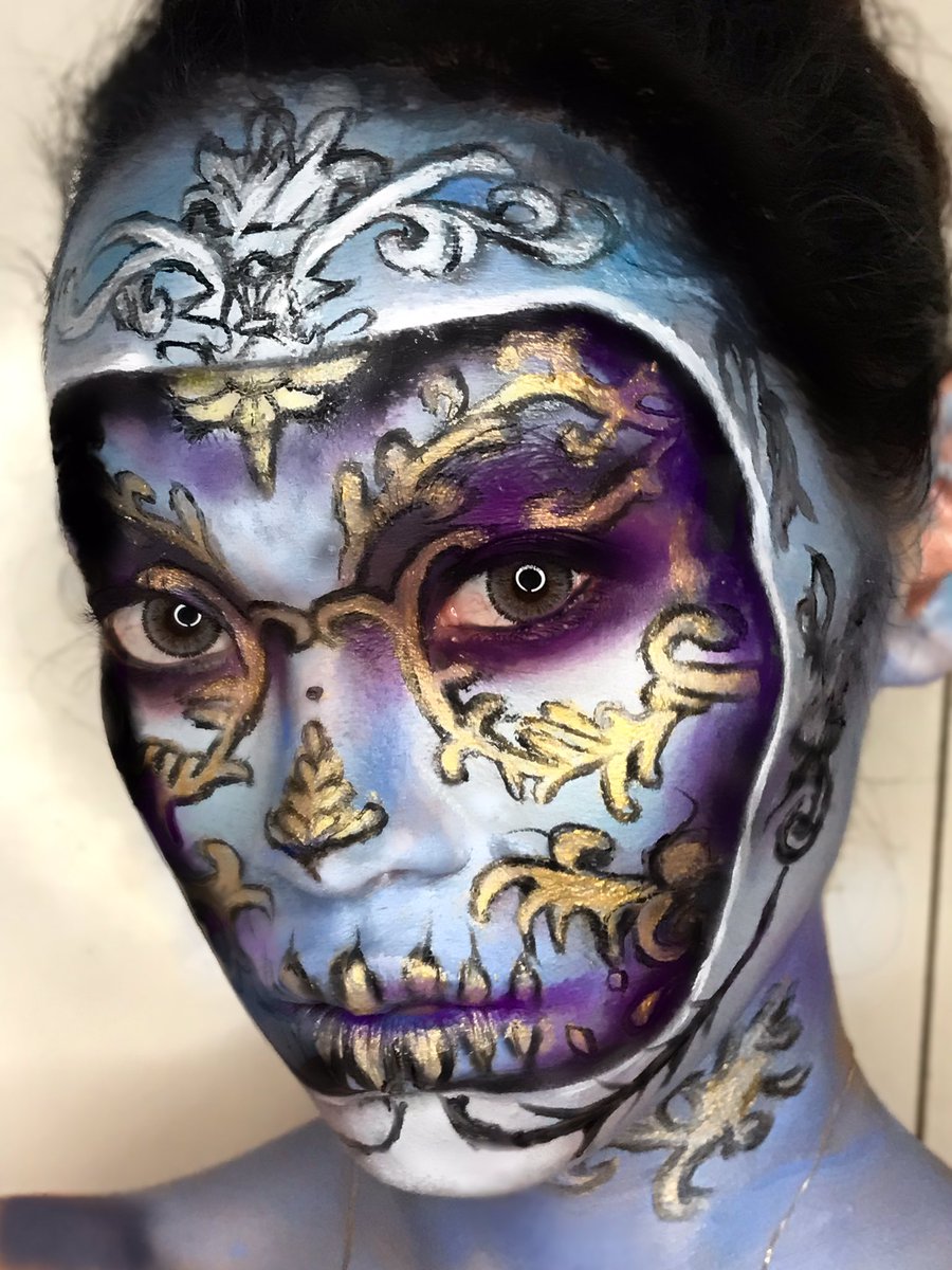 gelponcemakeup's tweet photo. INSPIRED BY THE SKULLTRESS AND THE ROCOCO DESIGN 

#makeup #makeupph #rococomakeup #gelponcemakeup #makeupart #rococodesign #skullmakeup https://t.co/RtOR3pdz7F