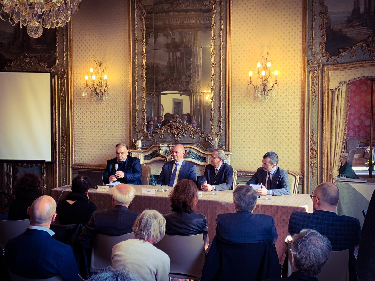 SilviaMontinar1's tweet photo. Il via all’attività del Competence Industry Manufacturing 4.0. Il suo presidente Paolo Fino, il Vicepresidente Marcello Baricco, l’Amministratore Delegato Enrico Pisino e il Presidente dell’ #UnioneIndustriale Dario Gallina uniti in conferenza al #CCUI. #CCUIsocial #UIsocial https://t.co/cEXeCuhSOd