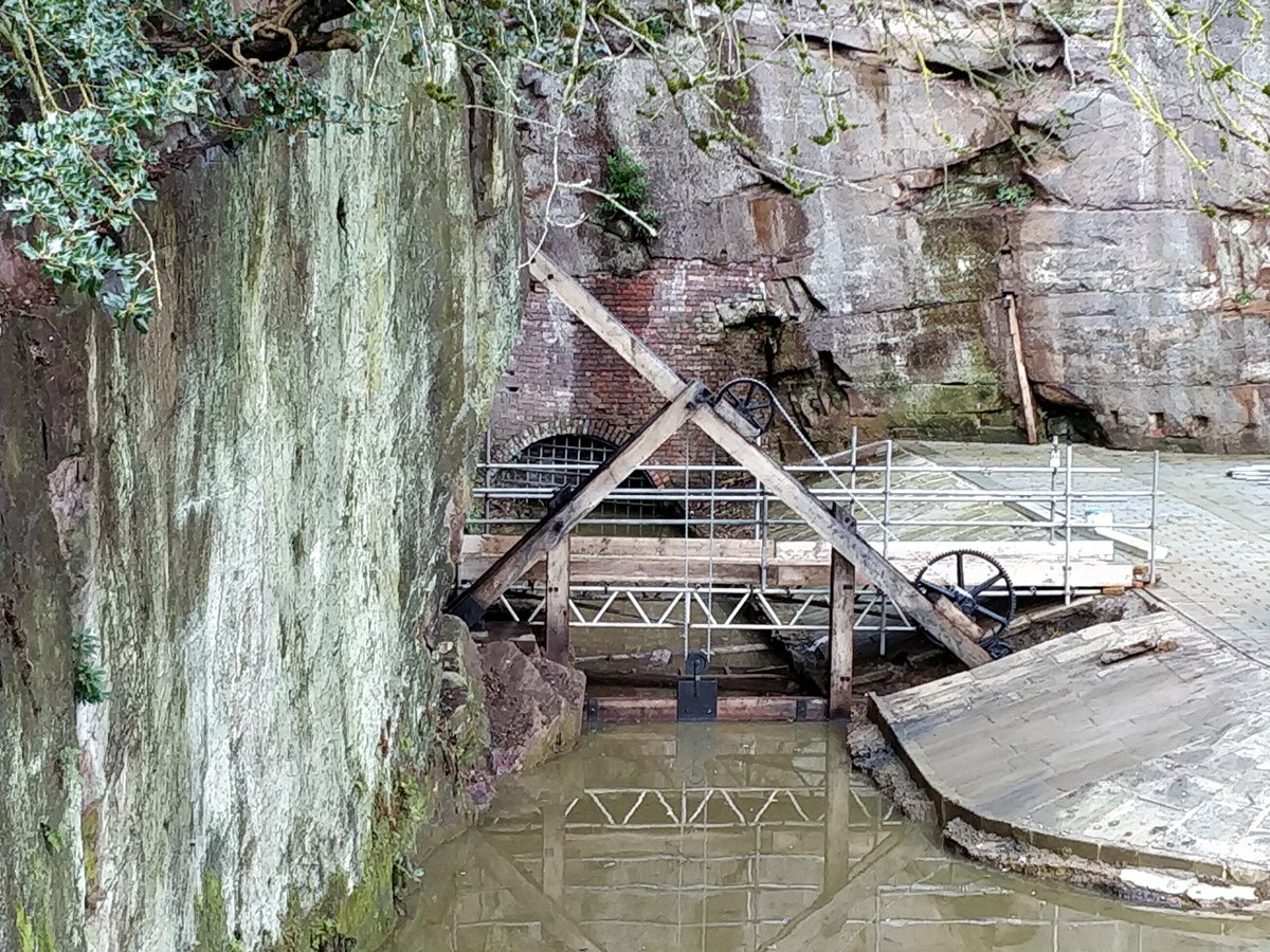 SalfordCanal's tweet photo. For all of you sluice gate fans, here's a closer view of the restoration work on the left hand side of the #Worsley #Delph island! https://t.co/2A38eWeHgO #Delph2019 #est1761 https://t.co/FZbgseSyZx