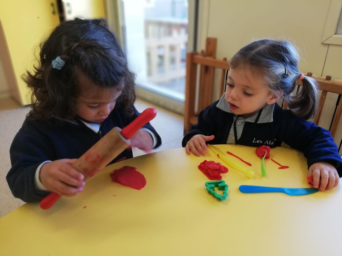 lesalzines's tweet photo. Interaules Llar2 👉🏻 la importància de compartir petites experiències! #Aude #aprenemjunts #interaules #ambients #llarinfants #aprenemjugant #competenciaglobal #estimulacio #preparatsperalcanvi https://t.co/7luLFF3KqZ