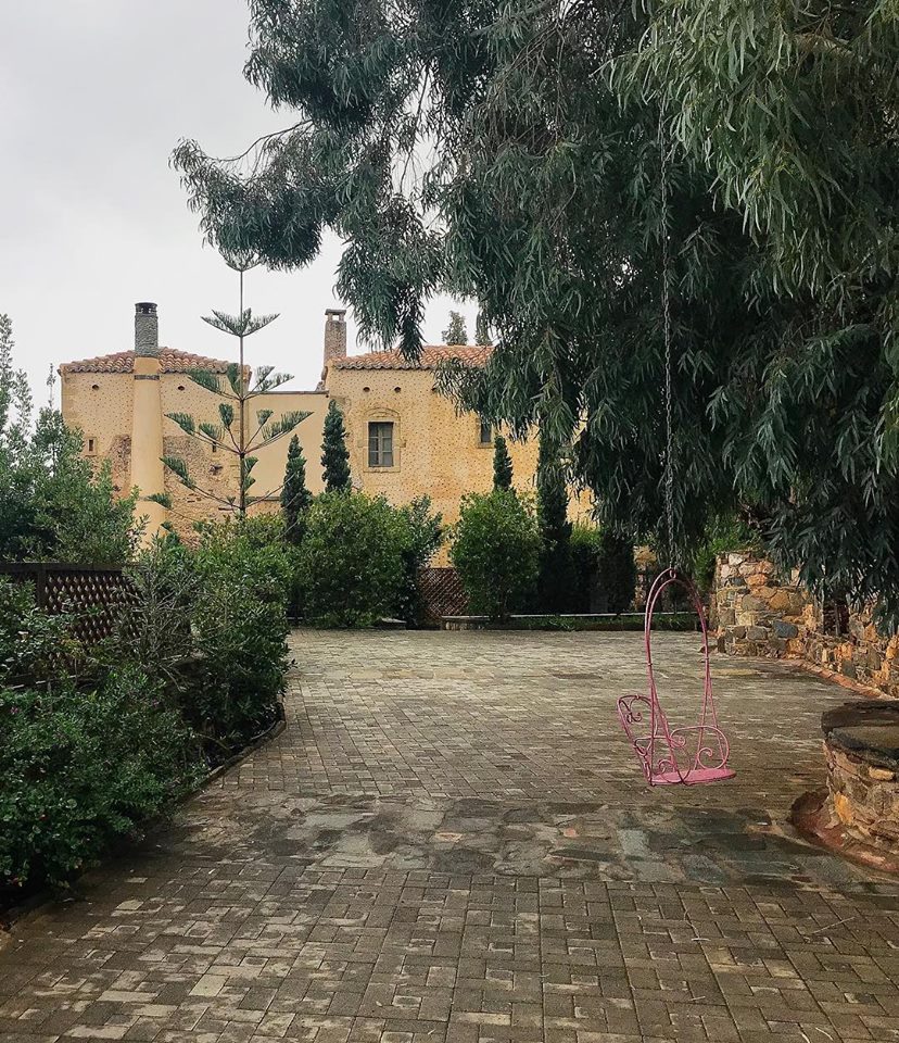 Moments of alluring silence...
Thanks for the photo <a href="/persephone_lyra/">Persephone Lyra</a>
#KinsternaHotel #Monemvasia #Greece