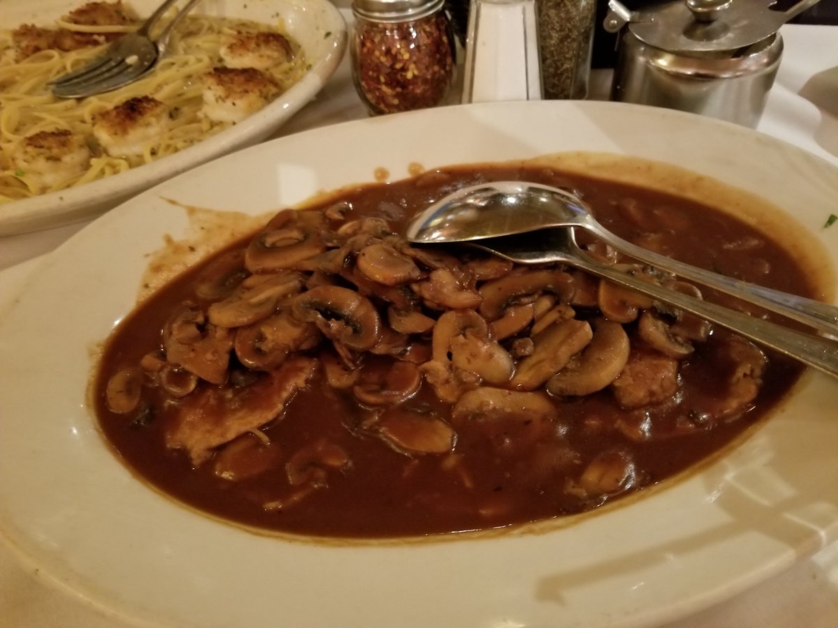 JohnLukeNYC's tweet photo. Good Morning Shout &amp; A Thank You To My New Friends #ExecChef @grolnick611 &amp; @sherry08080 https://t.co/e2Ls0J21GV From @CarminesNYC For Making Sure We Had A Great Time With Great Food As Usual Last Night With A Bag Of #TakeHome Goodies! #Yummy #GreatFood &amp; #Service A Must Try! https://t.co/AjlqofyQym