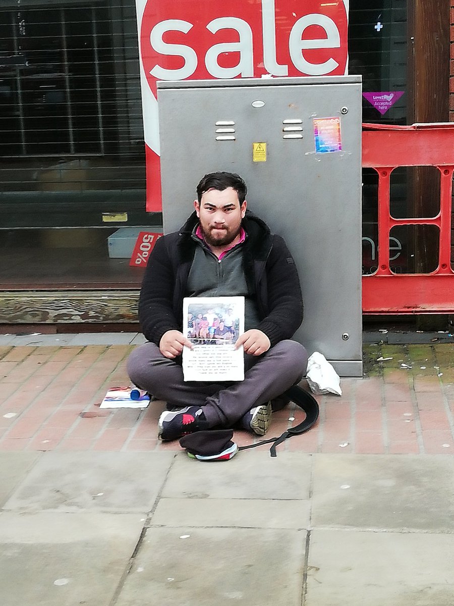 Druid_Queen666's tweet photo. One thing that an be said about this #professionalBegger in #Llanelli hes persistant. Back every day to in the exact spot even retuning momements after the police move him on. https://t.co/Hl6WWPtadr