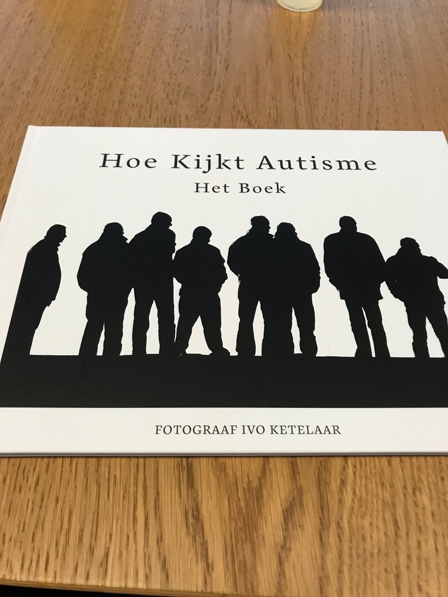 egerrit's tweet photo. Vanochtend mooie one day pop-up fototentoonstelling “Hoe kijkt Autisme” van ⁦@IvoKetelaar⁩ mogen openen op ⁦@MinVWS⁩ het klopt dat 1 beeld vaak meer zegt dan 1000 woorden. Binnenkort komt de grote tentoonstelling wat langer naar VWS. https://t.co/TK4kuPXVME