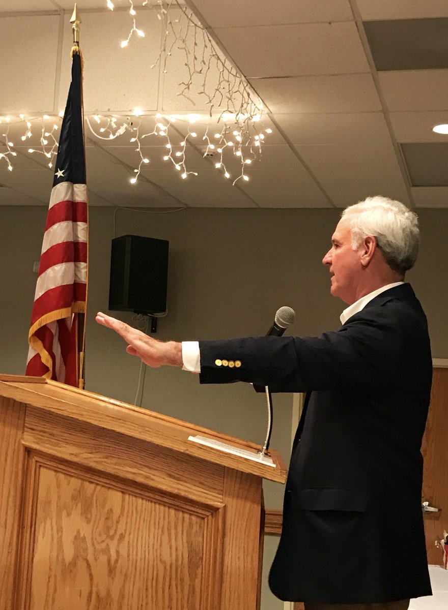 ChairmanLathan's tweet photo. Congrats to @ElmoreGOP who held their 1st Annual Scholarship Banquet for high school students going to college. Packed house to honor 3 outstanding young people. @RepByrne was keynote speaker #alpolitics https://t.co/4LkW8IWDap