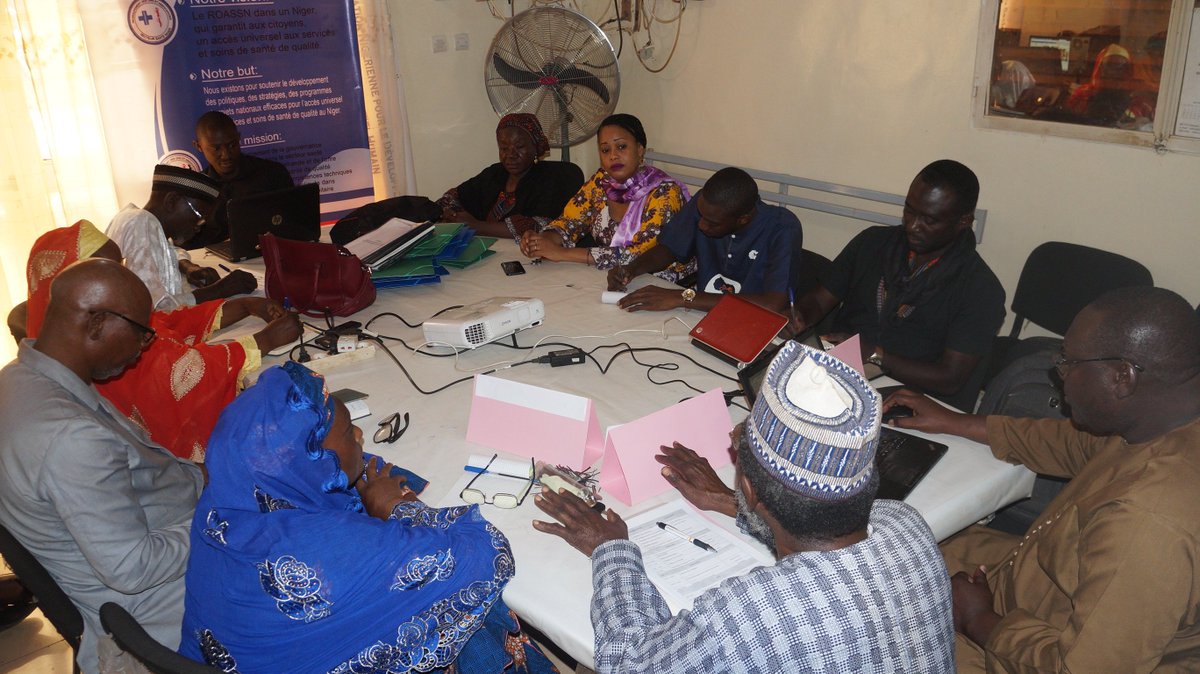 RoassnN's tweet photo. Atelier de formation
 Renforcement des capacités des membres du Bureau Exécutif National (BEN) du ROASSN et l’équipe technique de coordination 
 du 20 au 21 Mars 2019
 #GAVICSO #OAFRESS

https://t.co/PuIds03XQH https://t.co/UC5j59PdwG