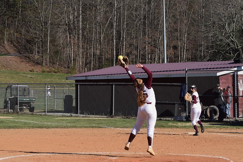 SwainSoftball's tweet photo. Congrats to Stacey on her no-hitter yesterday, the 4th of her career and 1st this year!! Here she worked extra hard leaping to make the play! #NiceHops #MaroonStrong https://t.co/9zgwl5yBMr