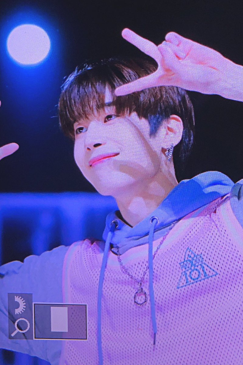 MR_HSW's tweet photo. 190320 #한승우 #승우 런웨이 
너무기여자나 ㅠㅠㅠㅠ
#승우 #한승우 #SEUNGWOO #スンウ@NewWorld_VICTON https://t.co/KIRIDkxJEr