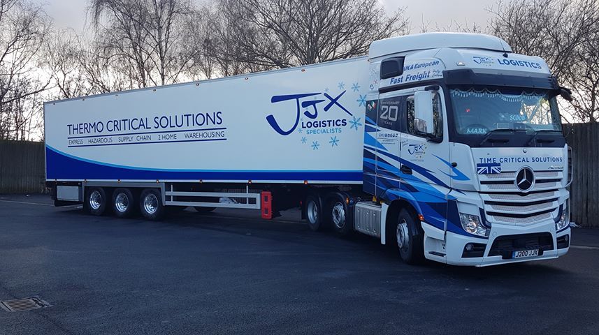 JJXLogistics's tweet photo. Plenty of room to manoeuvre our pride in the new yard 👌 #TruckLife #MercededBenz #ThermoCritical #TemperatureControl #SupplyChain #Logistics #Passion #LoveYourJob #5StarService https://t.co/VvOPgLjTaR