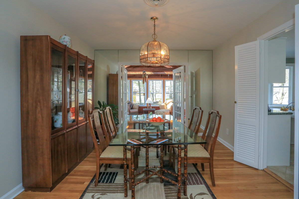 theanthonygteam's tweet photo. #OpenHouse #Sunday #March24  #12to2pm | 3 Boecher Court | New City
 #Rockland #TheAnthonyGTeam #KW #KellerWilliams #KWVR #HudsonValley #realestatelife #realtors #listings #homeforsale #house #justlisted #NEW #NYrealestate Call/Text (845) 213-1840 | https://t.co/tLSjOk5WlQ https://t.co/1nHg8AKO81