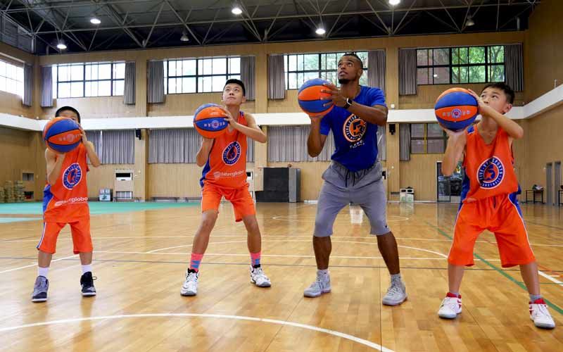 Shooting isn’t something you can practice occasionally and expect results.

The best shooter shoot the most!

Outwork everyone.