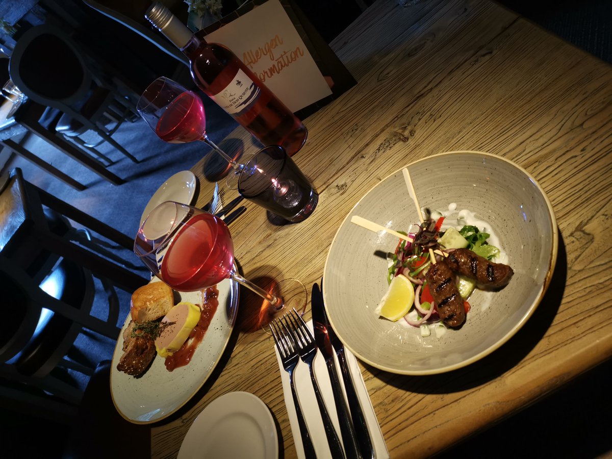 What will you choose from our mid week treat menu, Duck Liver Parfait? Lamb Koftas? With two courses for £16pp and 3 courses for £20pp the choice is yours.

Selected bottles of wine £12 and 2 Cocktails for £12, Treat your self Tuesdays and Wednesdays from 6pm.