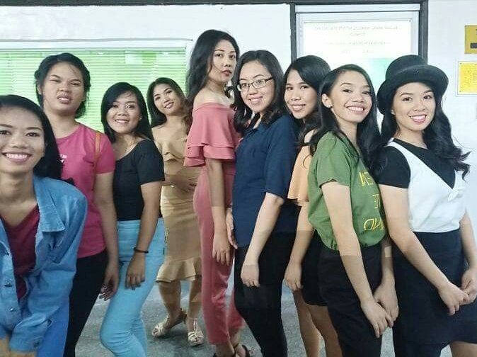 thrdlcrz's tweet photo. "There are friends, there is family, and then there are friends that become family." -💕
#Georginas ♥
#RoadtoPICC 🎓💕 https://t.co/QT1loJbfV6