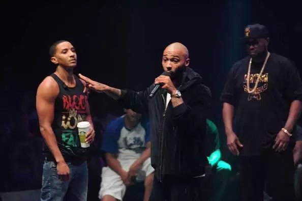 TheRockitier's tweet photo. 🤣Cringe-Worthy Moments in 🎼Hip-Hop History
➡️[ https://t.co/3TXQXd0oUQ ]⬅️ 
#Hiphop #battlerap #rapbattle #hiphophead #hiphopblog #cringeworthy #moments #lists #totalslaughter #comedy #choppa #fortheculture #hiphopculture #jayz https://t.co/KBElrAaqMo