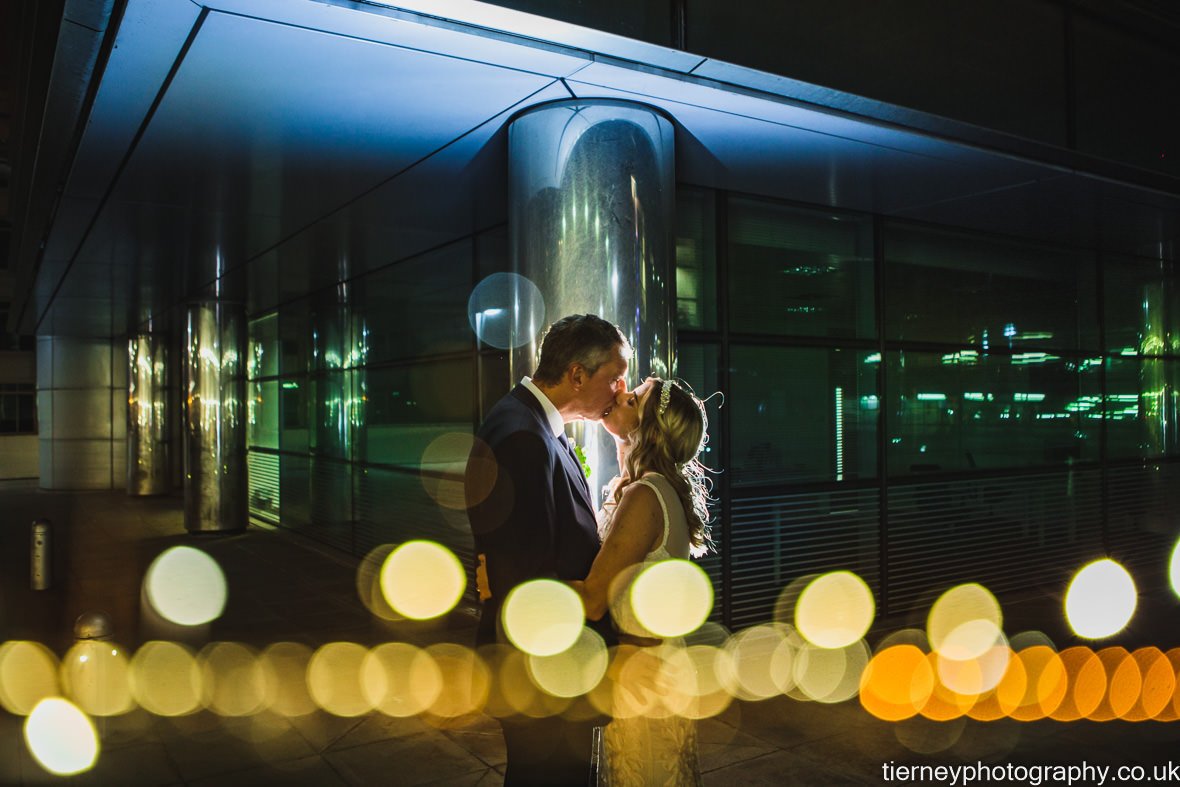 tierneyPhoto's tweet photo. New Leeds wedding on my blog, Rachel & Alex https://t.co/6jMlTayFz1 #leeds #leedswedding #thequeenshotel #leedsweddingphotographer #citywedding #yorkshirewedding #leedsweddingvenue https://t.co/nIoqHkSO23