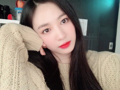 20000904_com's tweet photo. 나도 하루 3지원이라 기분조아 💕💕😭
#체리블렛 #지원 https://t.co/BhZ8Mdl9vN
