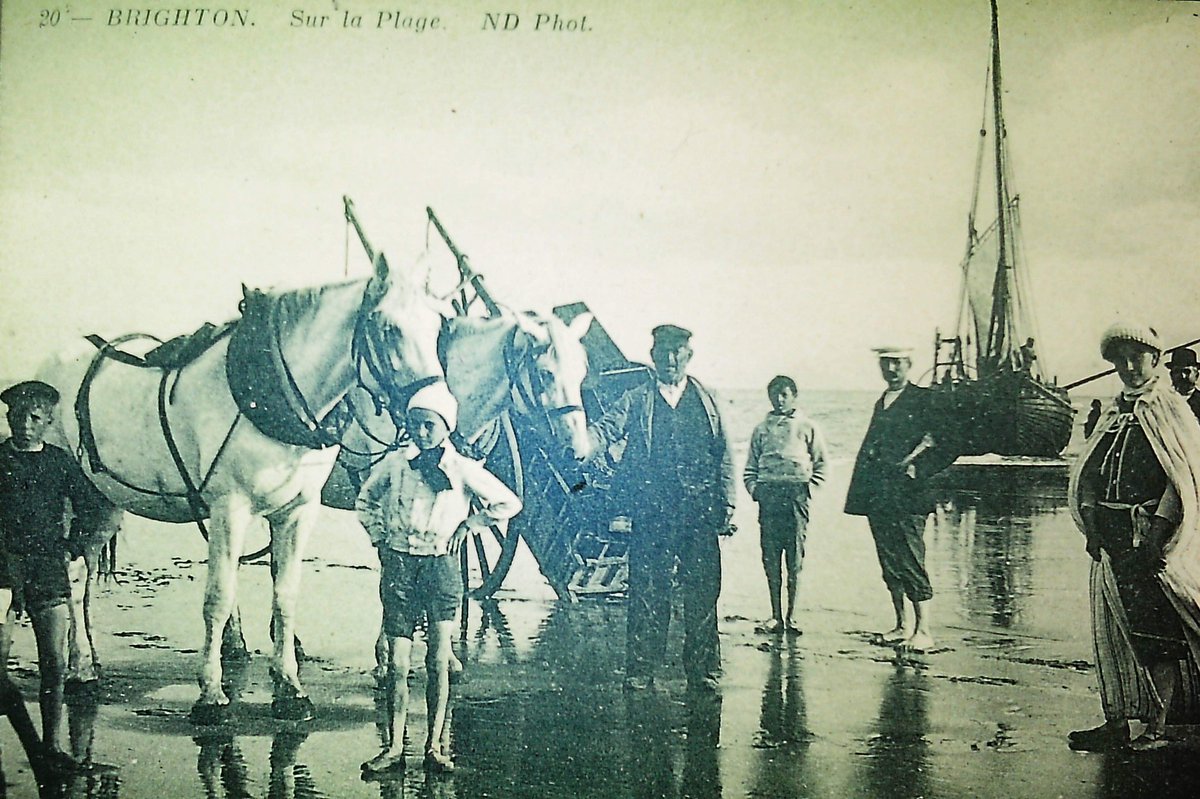 Brighton. Sur La Plage (on the beach). What a great family photo,  horses and a boat on the the beach

#BrightonFishingMuseum is free entry all year round so come and take a look round.
